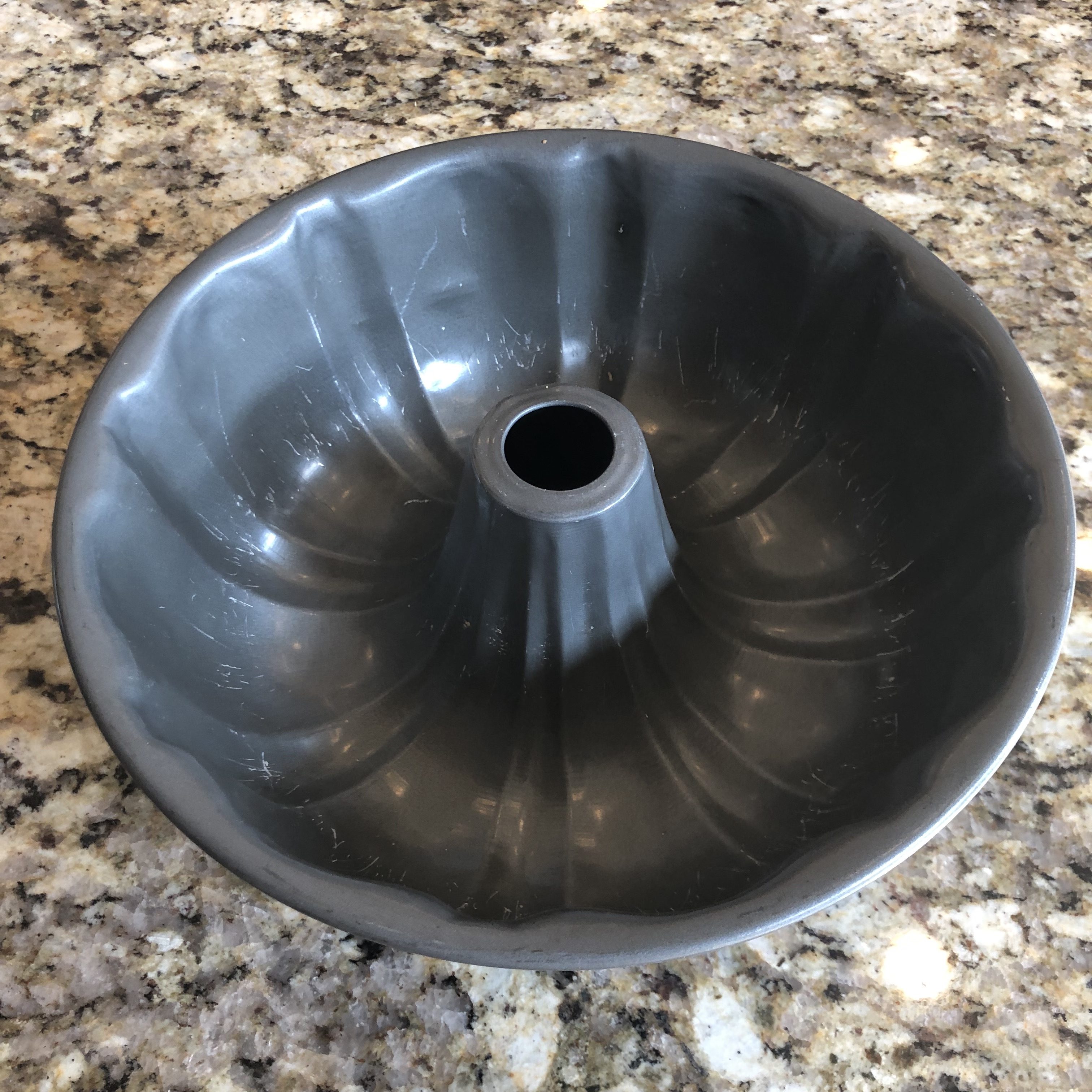 bundt pan