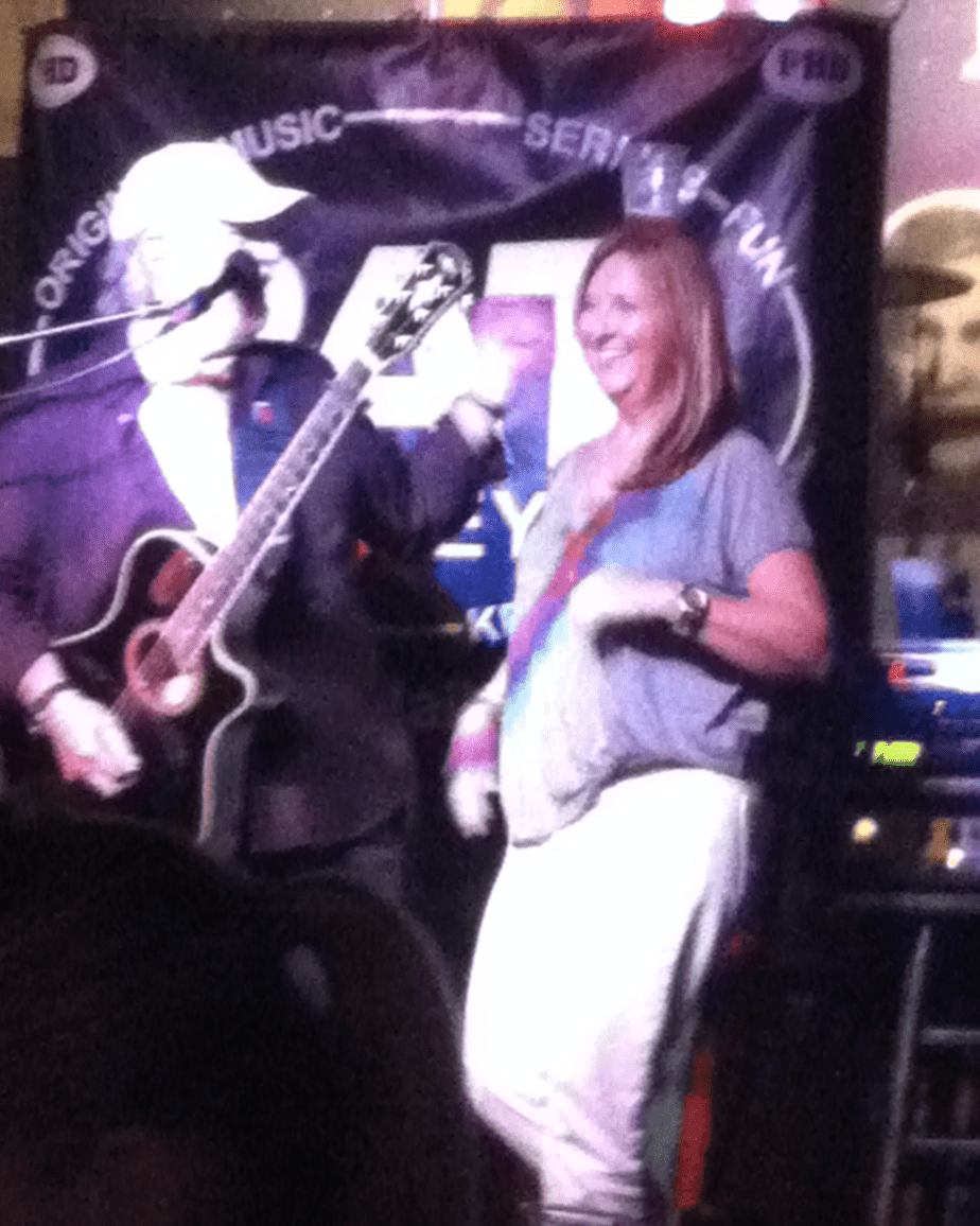 Balancing cup on head